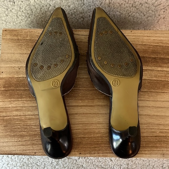 WHITE STAG Bohemian Retro Brown Mules with Bronze & Gold Beaded Embroidery - Picture 5 of 10